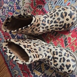 Magnolia Pearl leopard print booties